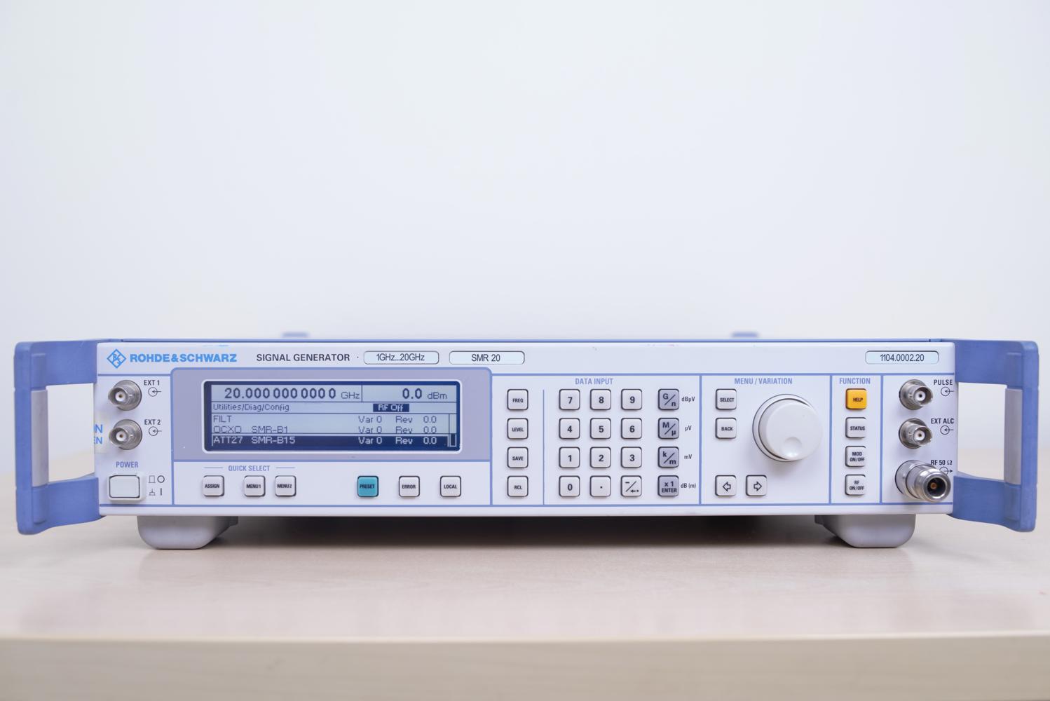 Генератор сигналов Rohde & Schwarz SMR20